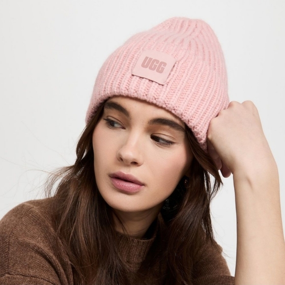 New UGG Rib chunky barbie beanie pink - Picture 2 of 4